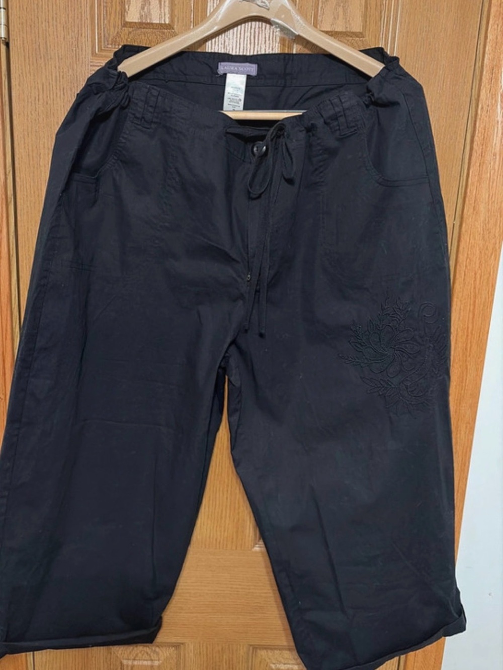 Laura Scott Wide leg  Capri Pants